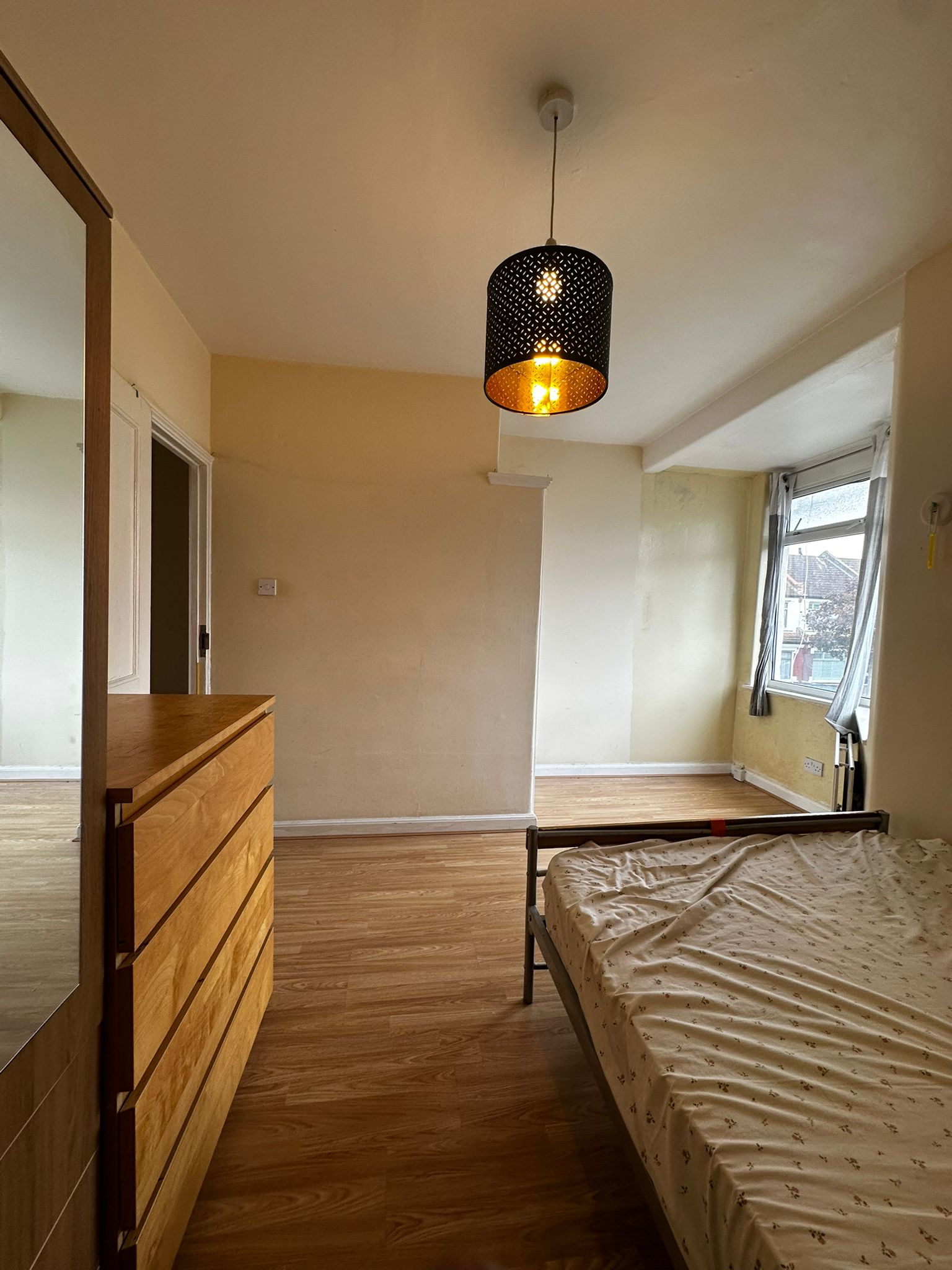 🏡 Charming 3-Bed Family Home – Palmers Road, Norbury 🌿 - Image 2